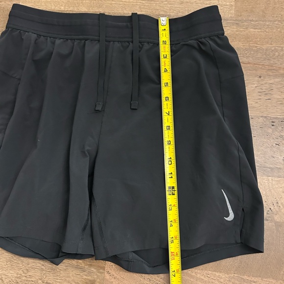 Nike Men's Black Athletic Shorts Size M - Picture 6 of 7